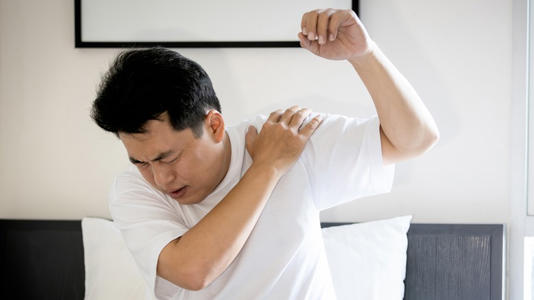 Why Your Shoulder Pain Might Not Be Coming From Your&nbsp;Shoulder-