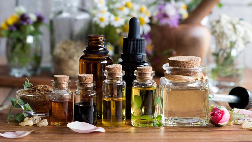 What are the steps to get started with aromatherapy essential oils for&nbsp;beginners?