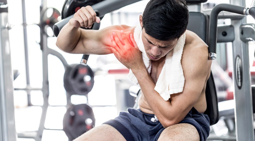 How to Prevent Shoulder Injuries During&nbsp;Workouts