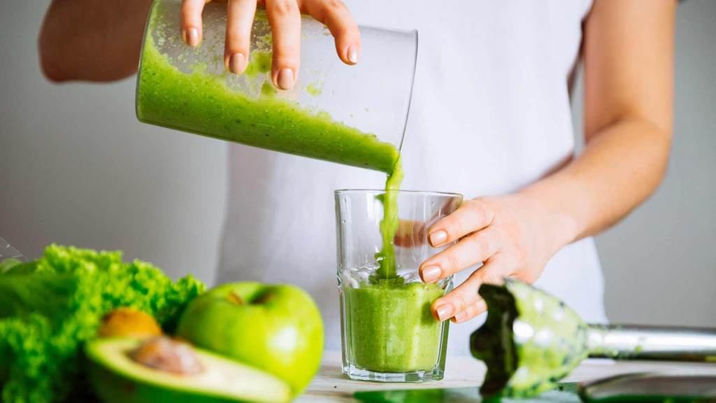 “Detox Smoothies: 7 Recipes for Cleansing Your Body&nbsp;Naturally”